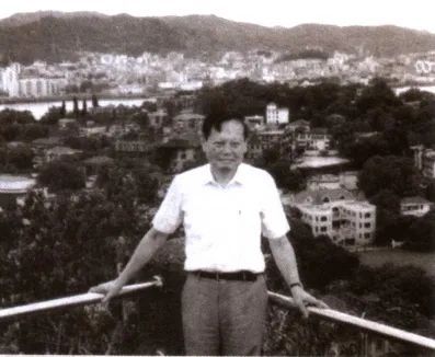 杨振宁 杨武之_杨振宁厦门大学童年经历_杨振宁感动中国2021年度人物