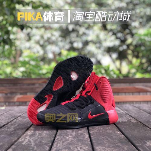 库8篮球鞋实战体验：突破性选手的最佳选择