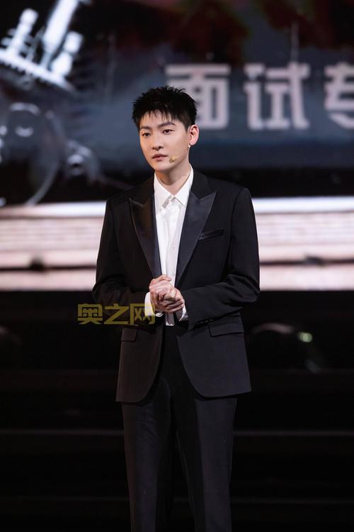 一个人免费2024版：完整剧情与演员阵容介绍