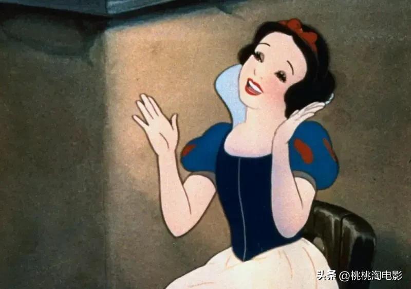 白雪公主和七个小矮人真人版电影_白雪公主真人版剧情分析_迪士尼真人版白雪公主评价