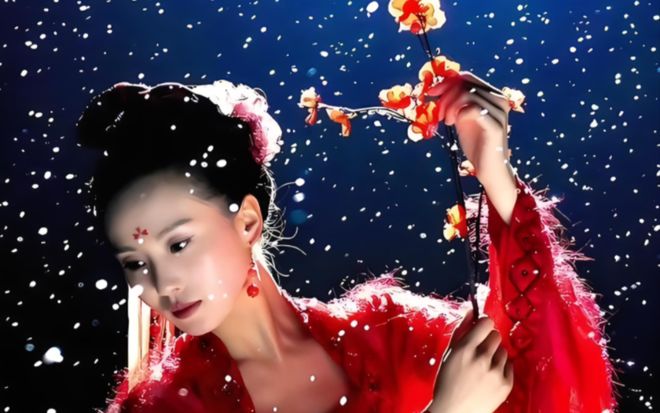 《步步惊心》中为什么四爷不体谅若曦的感受，对玉檀施以刑罚？
