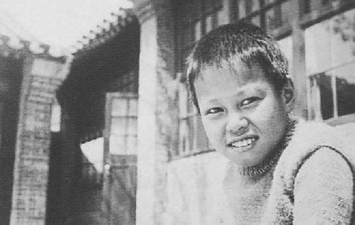 杨振宁一家三口在美国生活_杨振宁与杜致礼的爱情故事_杨振宁和孩子的关系