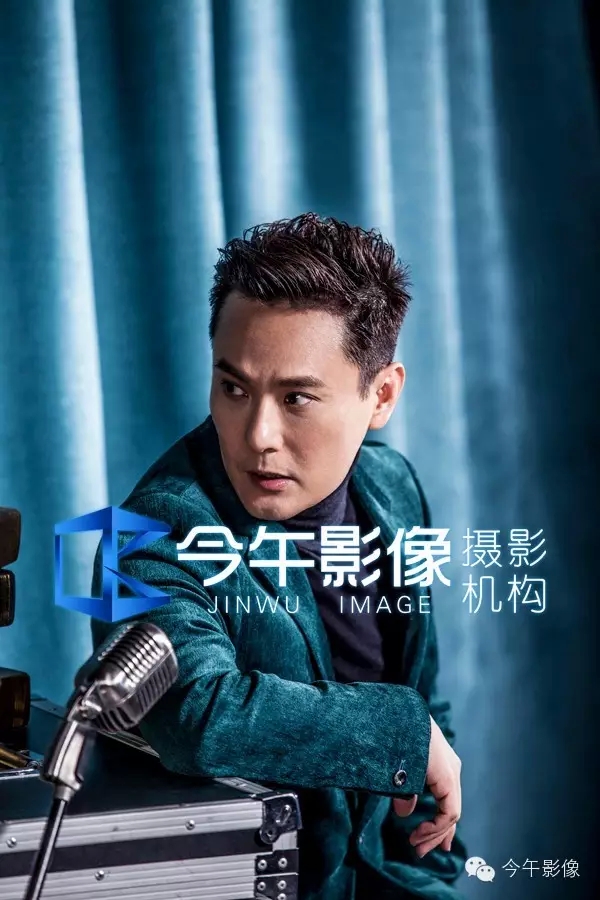 普通人怎么联系张信哲_张信哲情歌王子经典歌曲_张信哲还爱光年巡演