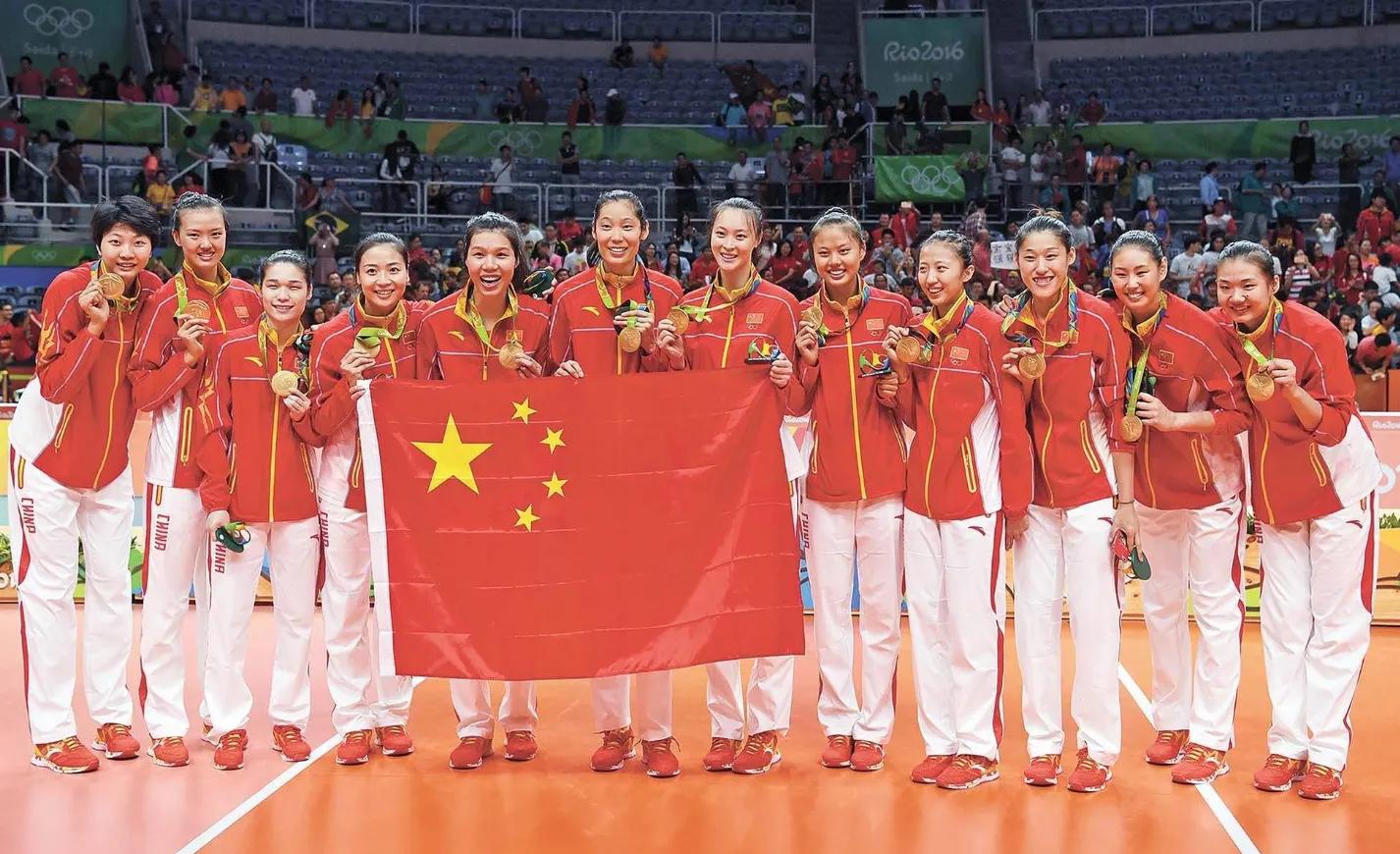 女排五冠王，25岁潇洒退役开公司创下过亿身家，女儿是清华博士