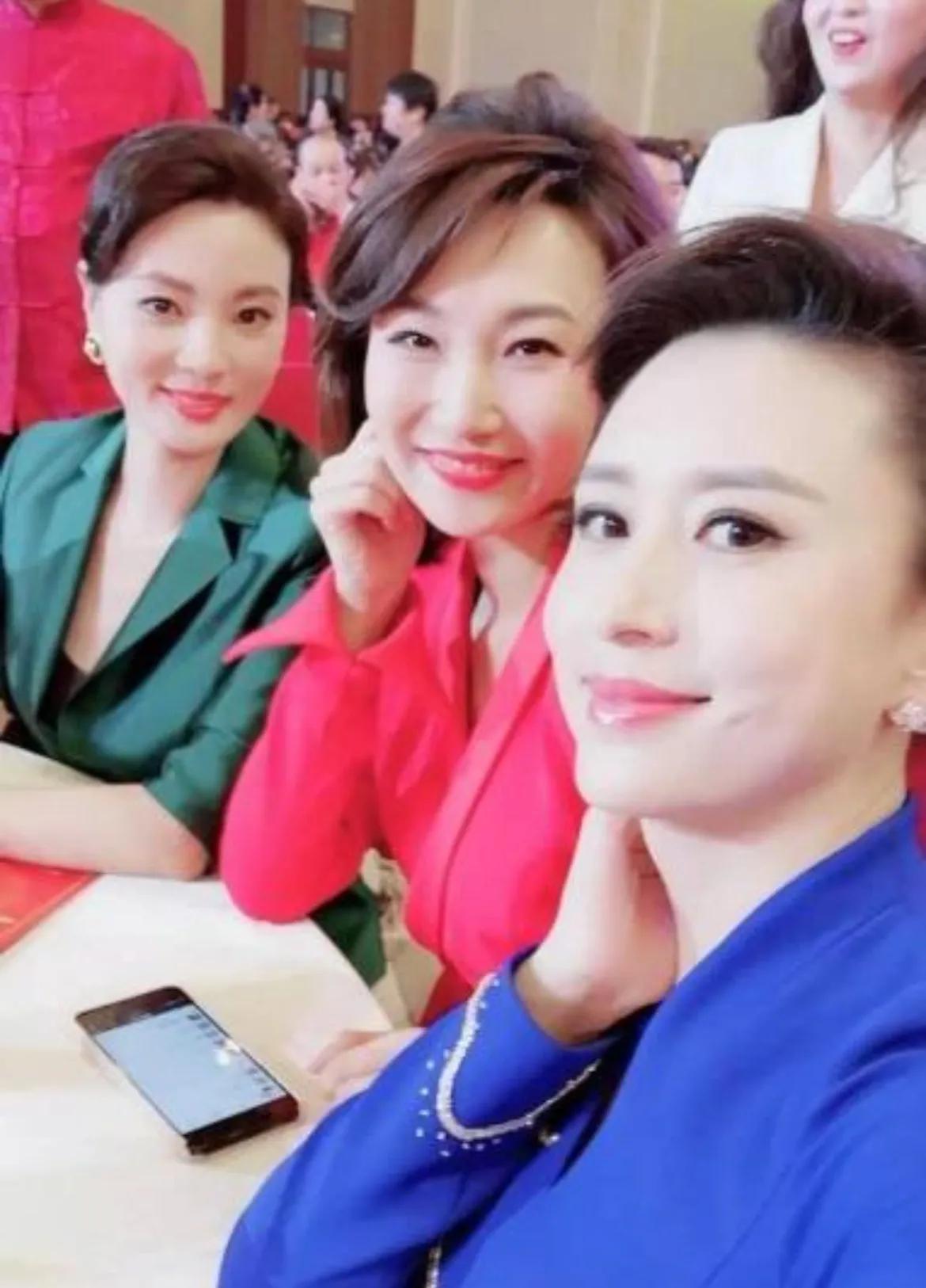 新闻联播欧阳夏丹婚姻_李梓萌欧阳夏丹柴璐梁艳龙洋_央视女主持未婚名单