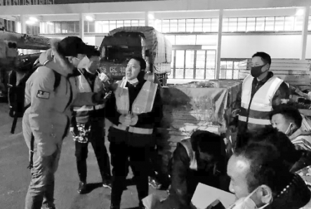抗击疫情宣传报道_湖北公共频道新闻全天候_卫视直播疫情防控