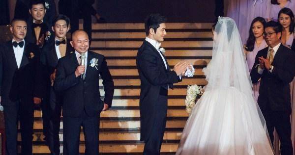 黄晓明Angelababy婚礼细节_杨颖黄晓明结婚的新闻_黄晓明Angelababy婚礼花费