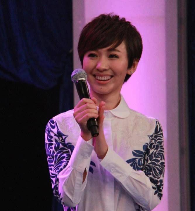 欧阳夏丹 新闻联播 消失原因_欧阳夏丹+新闻联播