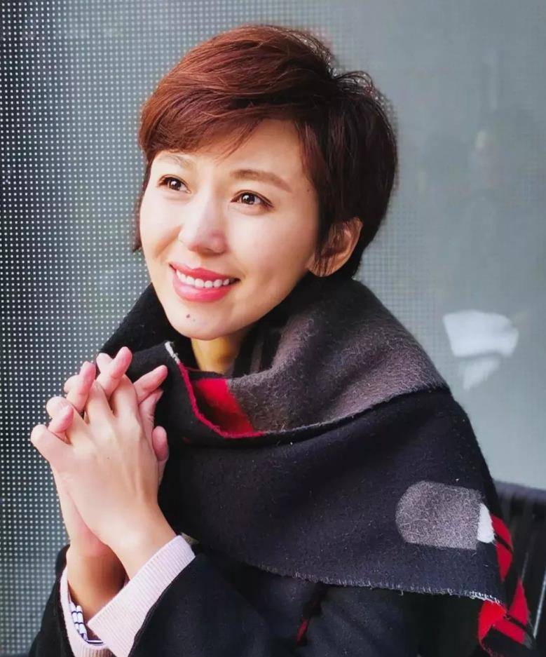 欧阳夏丹 新闻联播 消失原因_欧阳夏丹+新闻联播