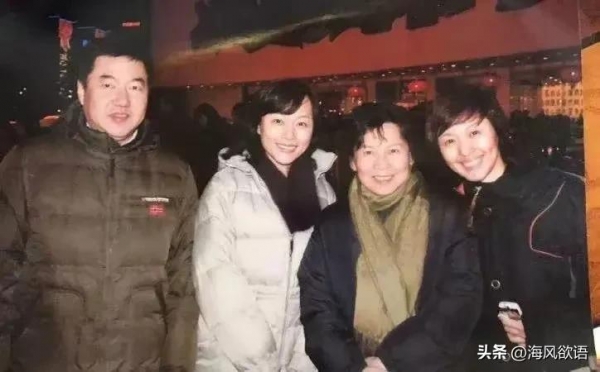 操央视主持人欧阳夏丹_欧阳夏丹单身生活选择与思考_前央视主持人欧阳夏丹不婚不育晚年安排