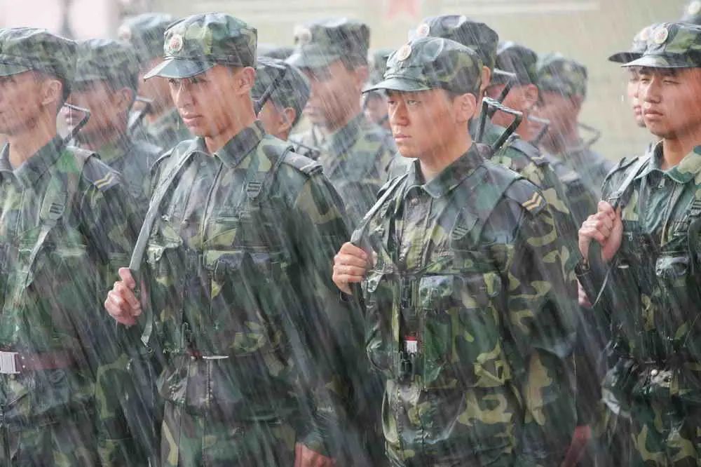 《我的团长我的团》13年,有人成一线明星,有人沦落成带货主播 《我的团长我的团》13年,有人成一线明星,有人沦落成带货主播