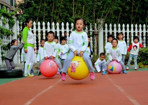 幼儿园30个户外体育游戏玩法 幼儿园30个户外体育游戏玩法